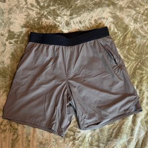 Army green men’s tactical shorts